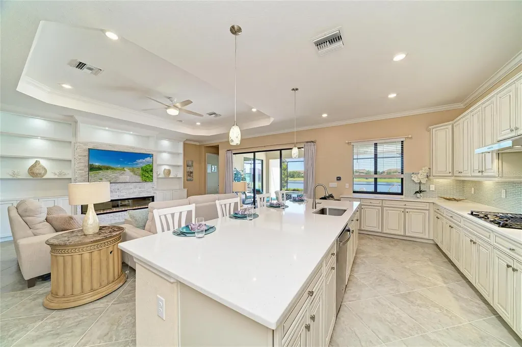 17456 Hickok Belt Loop Lakewood Ranch FL 34211