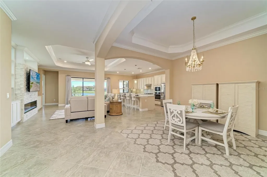 17456 Hickok Belt Loop Lakewood Ranch FL 34211