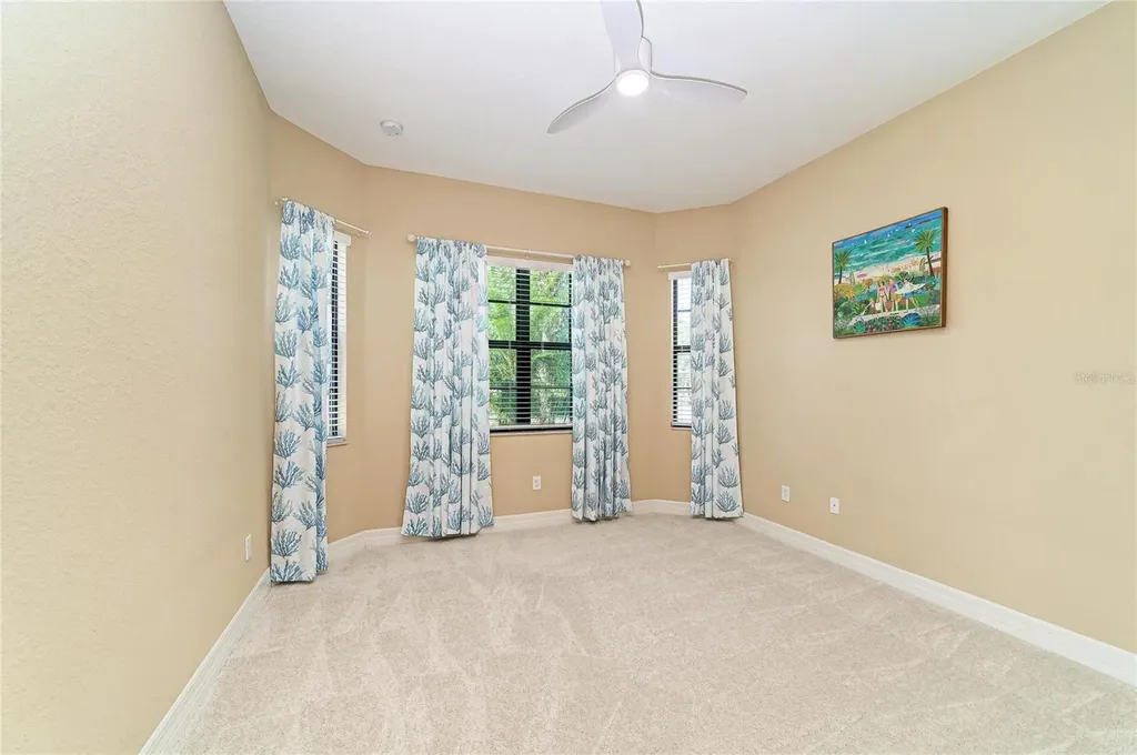 17456 Hickok Belt Loop Lakewood Ranch FL 34211