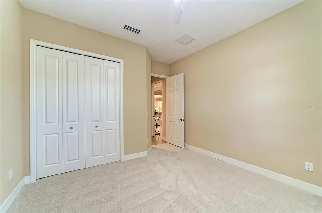 17456 Hickok Belt Loop Lakewood Ranch FL 34211