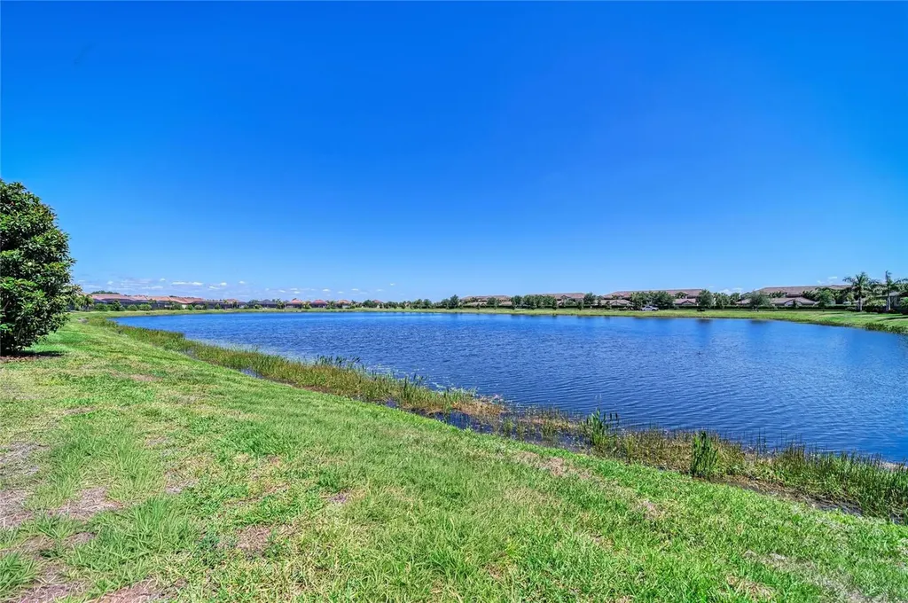 17456 Hickok Belt Loop Lakewood Ranch FL 34211
