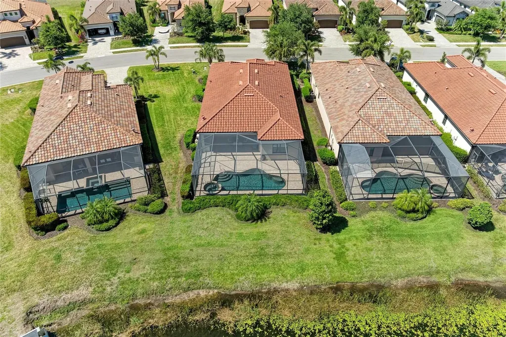 17456 Hickok Belt Loop Lakewood Ranch FL 34211