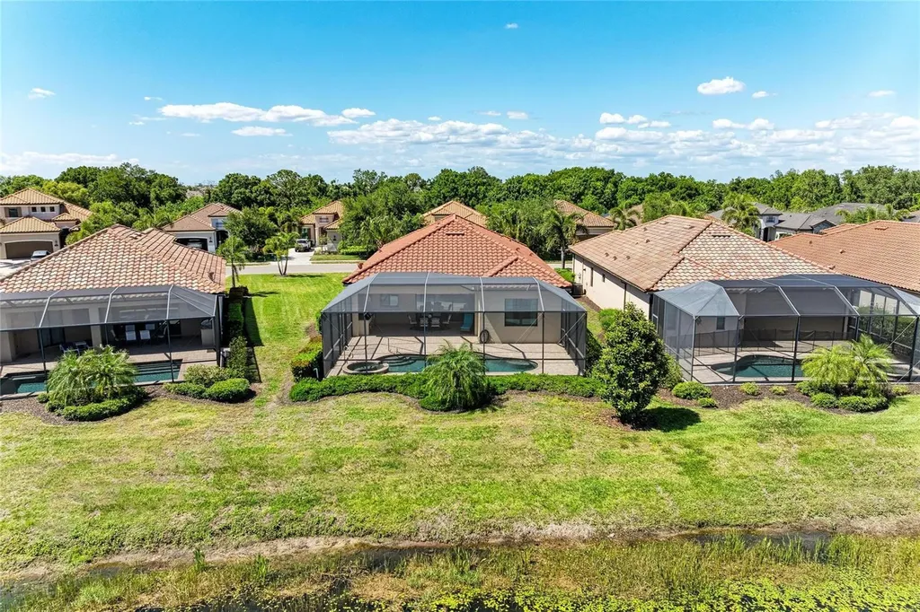 17456 Hickok Belt Loop Lakewood Ranch FL 34211