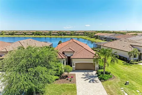 17456 Hickok Belt Loop Lakewood Ranch FL 34211