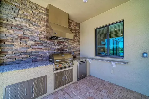 17456 Hickok Belt Loop Lakewood Ranch FL 34211