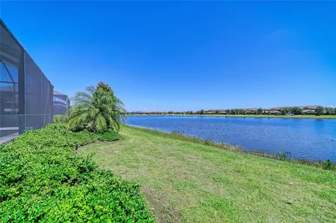 17456 Hickok Belt Loop Lakewood Ranch FL 34211