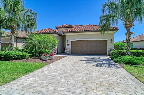 17456 Hickok Belt Loop Lakewood Ranch FL 34211