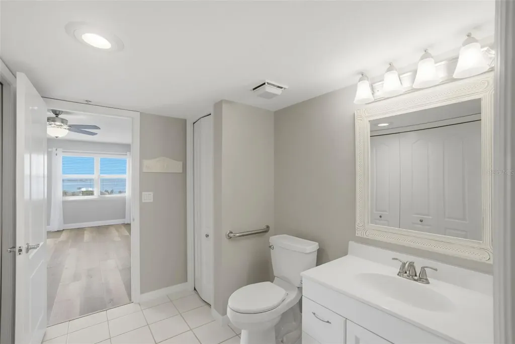 4 Oceans West Boulevard Daytona Beach Shores FL 32118