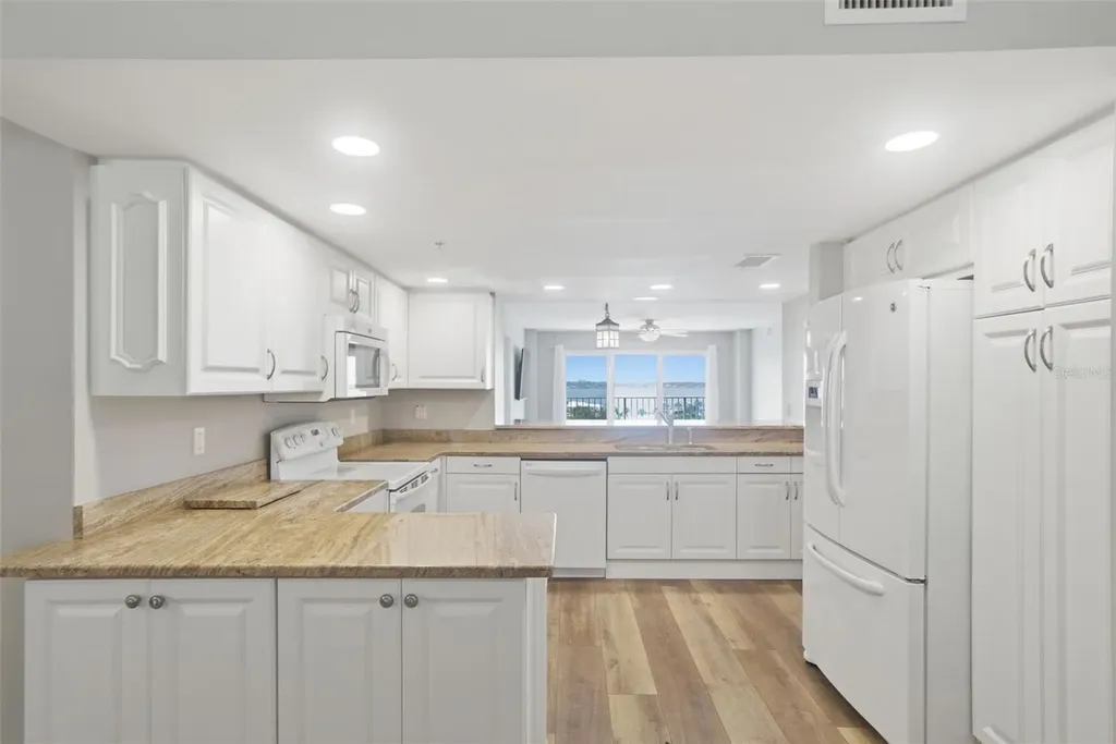 4 Oceans West Boulevard Daytona Beach Shores FL 32118
