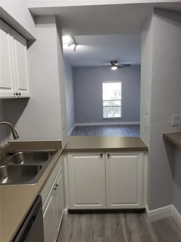 402 S Armenia Avenue Tampa FL 33609