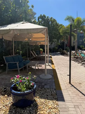 402 S Armenia Avenue Tampa FL 33609