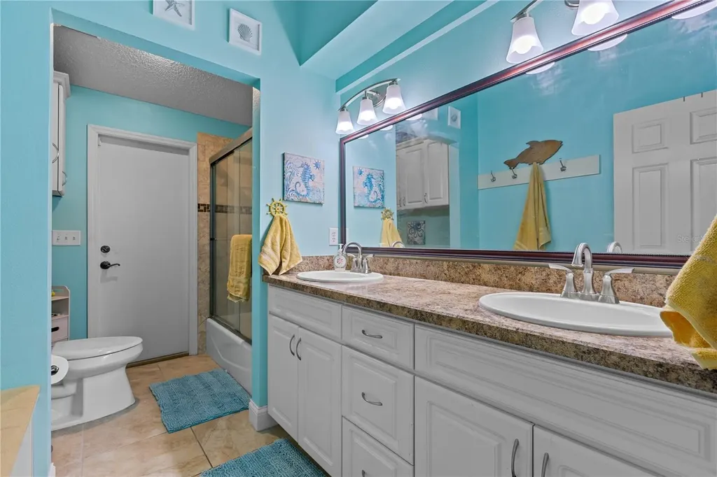 2315 Eagle Bluff Drive Valrico FL 33596