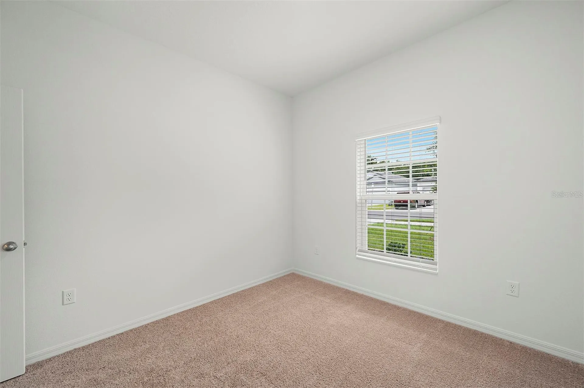 13352 Tula Loop Astatula FL 34705
