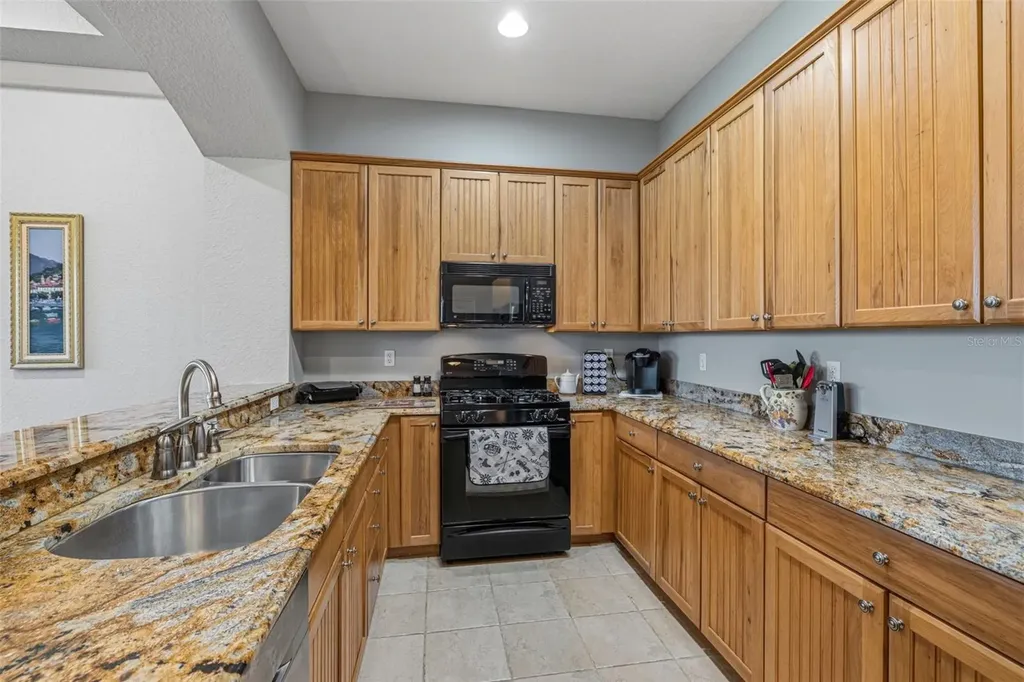 2410 Kensington Greens Drive Sun City Center FL 33573
