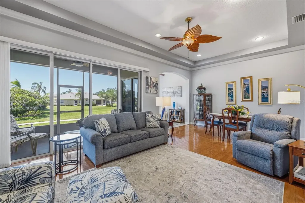 2410 Kensington Greens Drive Sun City Center FL 33573