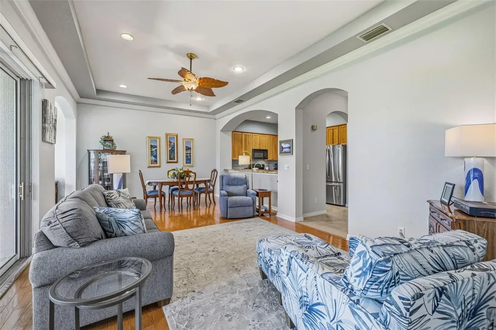 2410 Kensington Greens Drive Sun City Center FL 33573