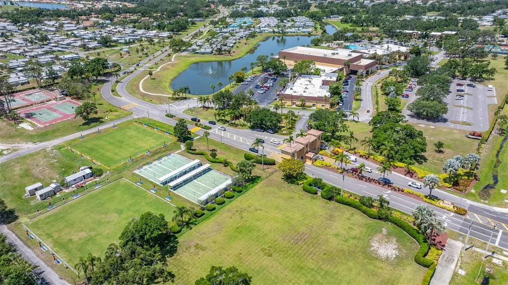 2410 Kensington Greens Drive Sun City Center FL 33573