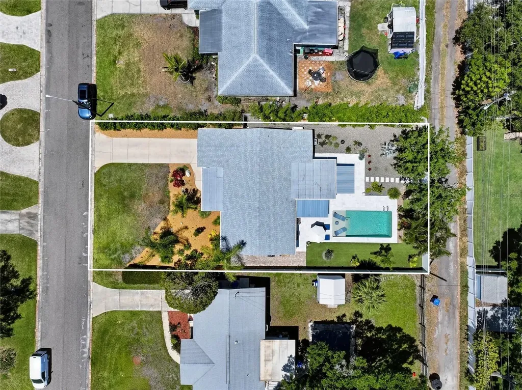 743 43rd Avenue NE St Petersburg FL 33703