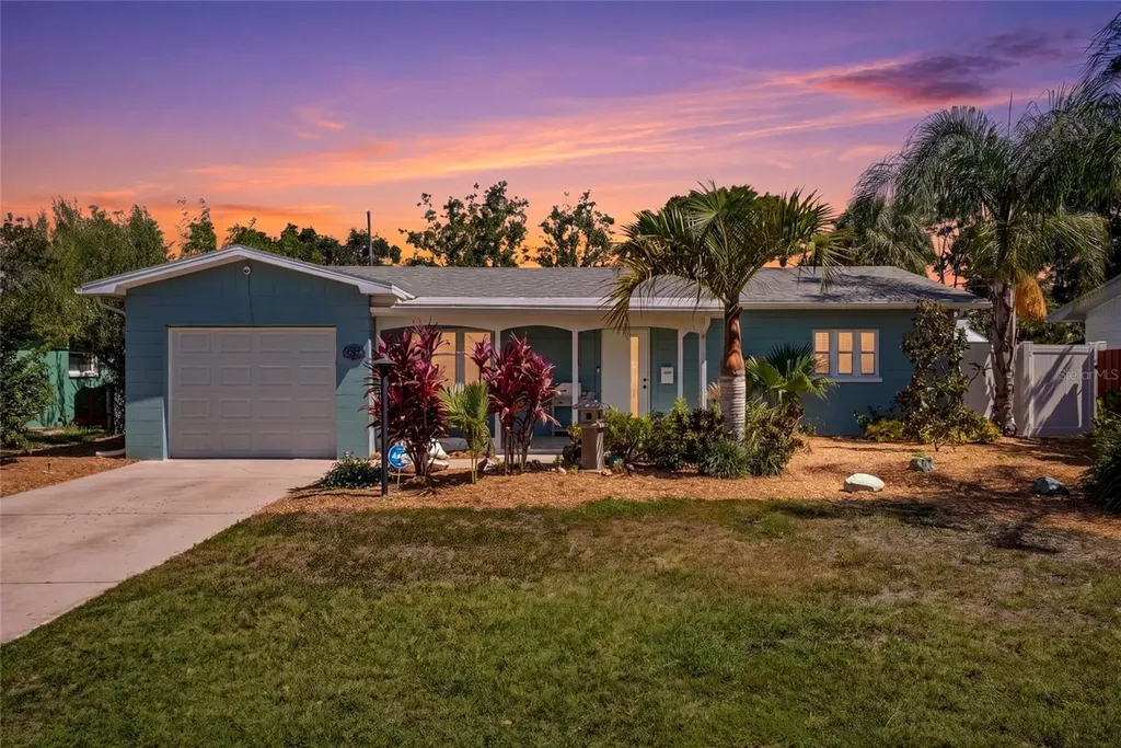 743 43rd Avenue NE St Petersburg FL 33703