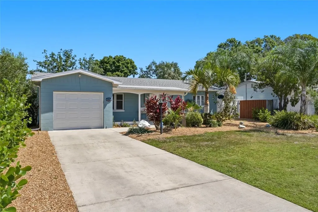 743 43rd Avenue NE St Petersburg FL 33703
