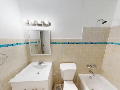 552 Austral San Juan PR 00920