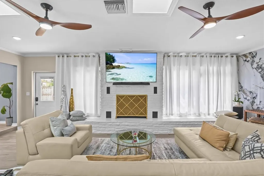 231 Lime Circle S Dunedin FL 34698