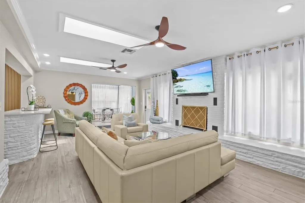 231 Lime Circle S Dunedin FL 34698