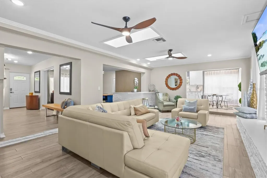 231 Lime Circle S Dunedin FL 34698