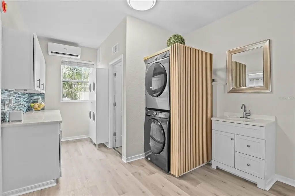 231 Lime Circle S Dunedin FL 34698