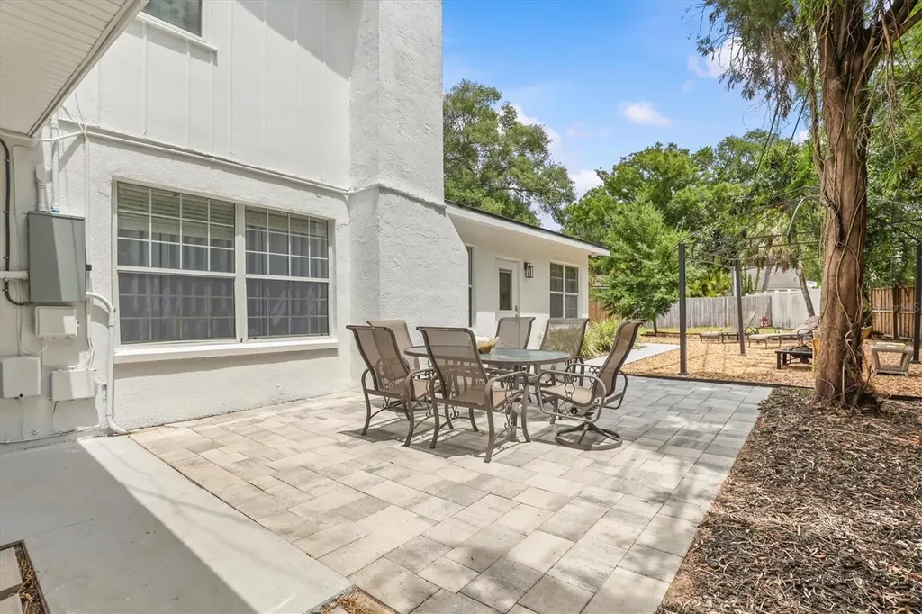231 Lime Circle S Dunedin FL 34698