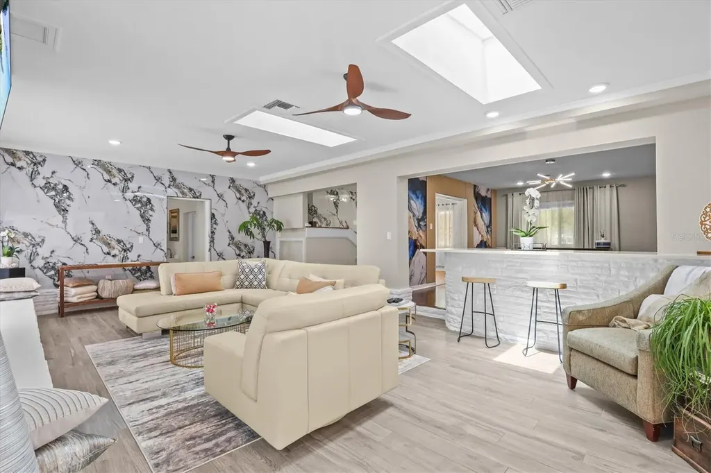 231 Lime Circle S Dunedin FL 34698