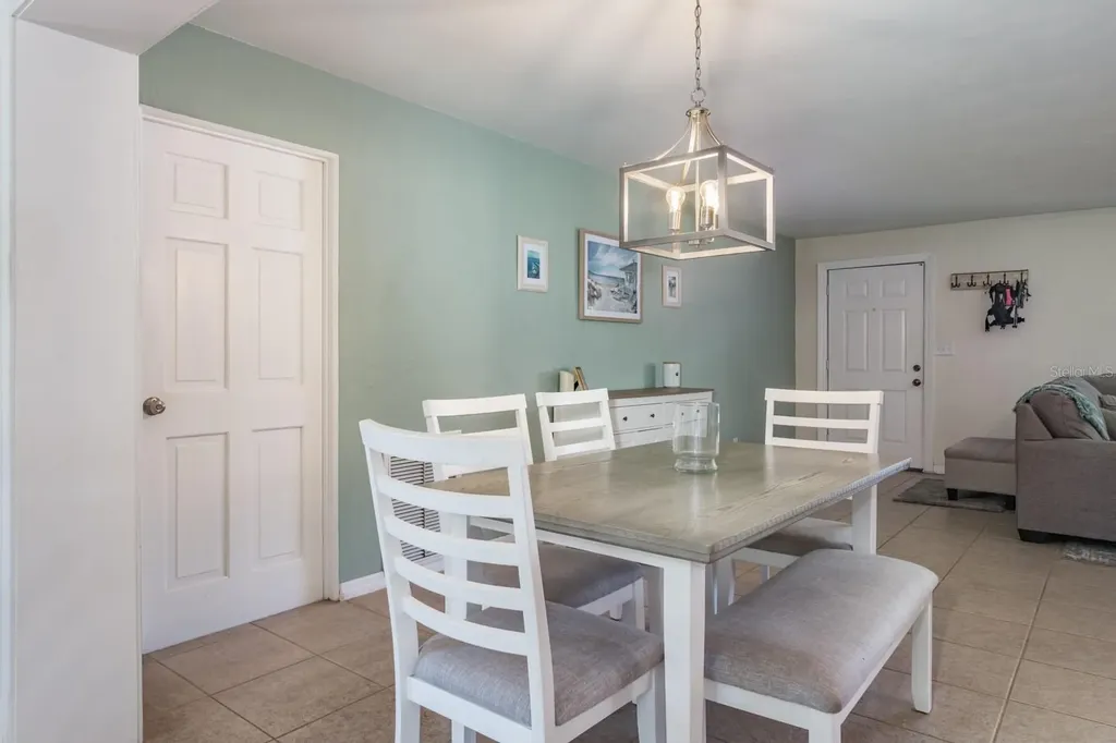 11662 75th Avenue Seminole FL 33772