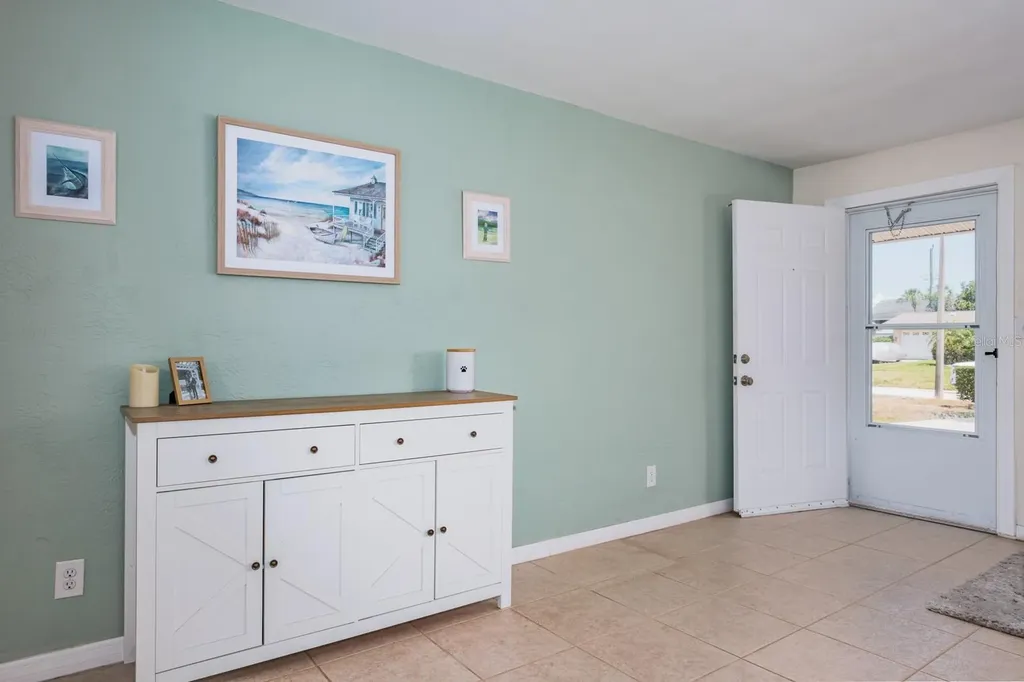 11662 75th Avenue Seminole FL 33772