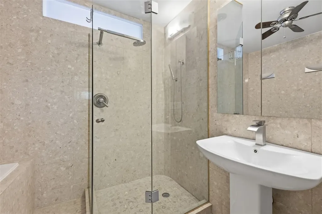 400 Larboard Way Clearwater Beach FL 33767