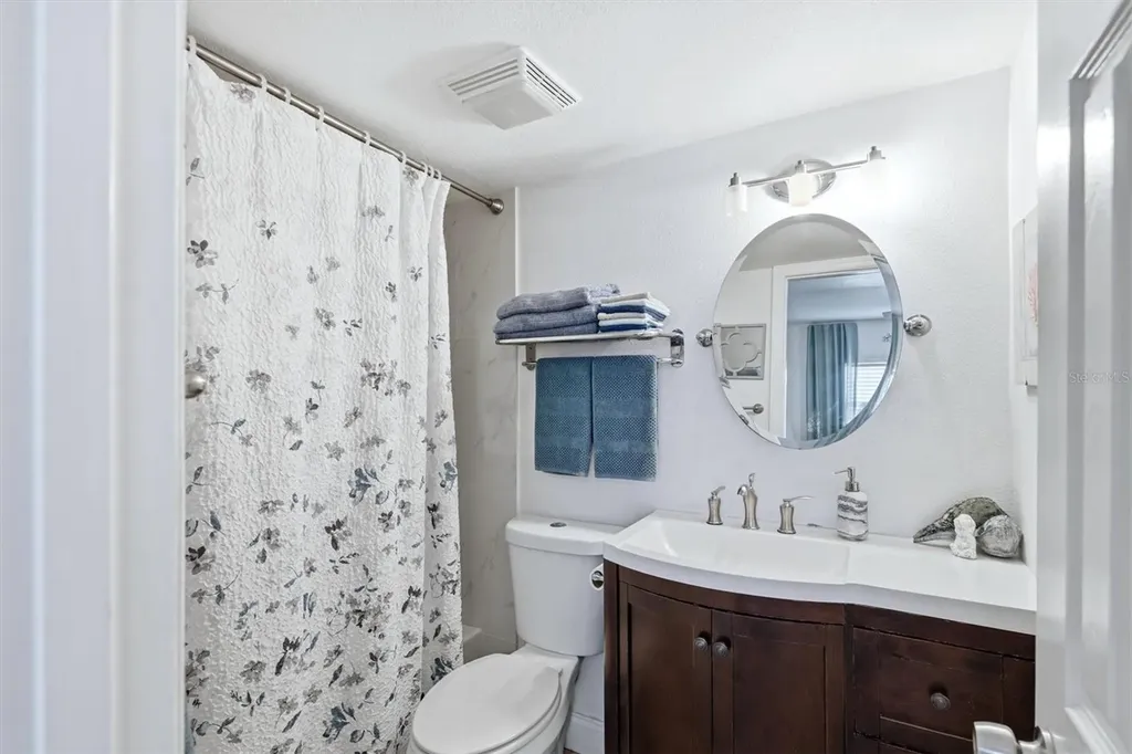7271 W Country Club Drive N Sarasota FL 34243