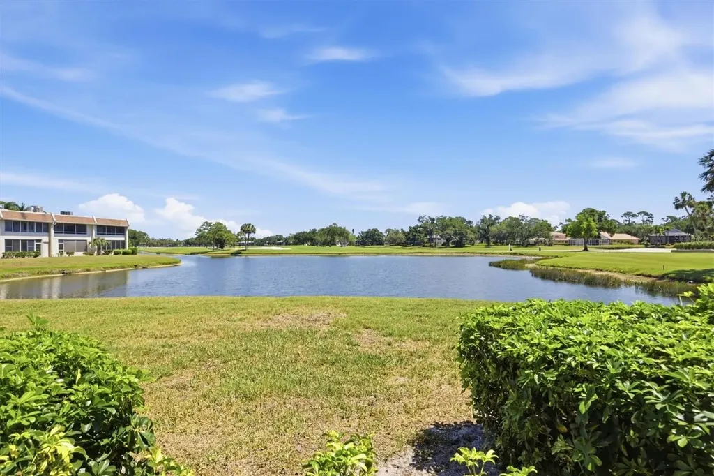 7271 W Country Club Drive N Sarasota FL 34243