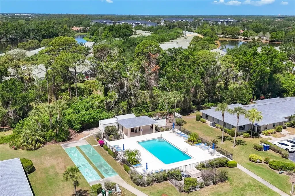 7271 W Country Club Drive N Sarasota FL 34243