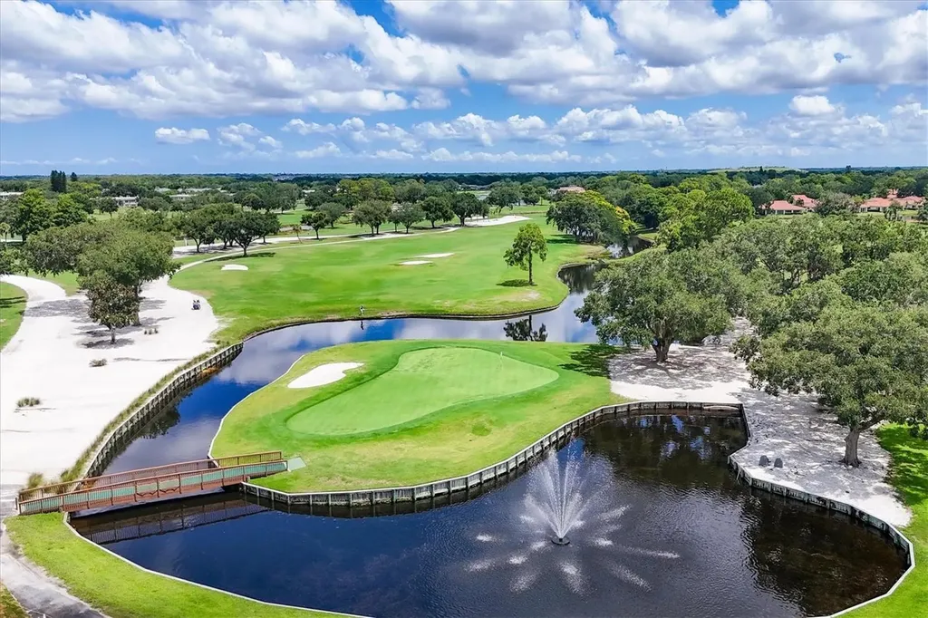 7271 W Country Club Drive N Sarasota FL 34243