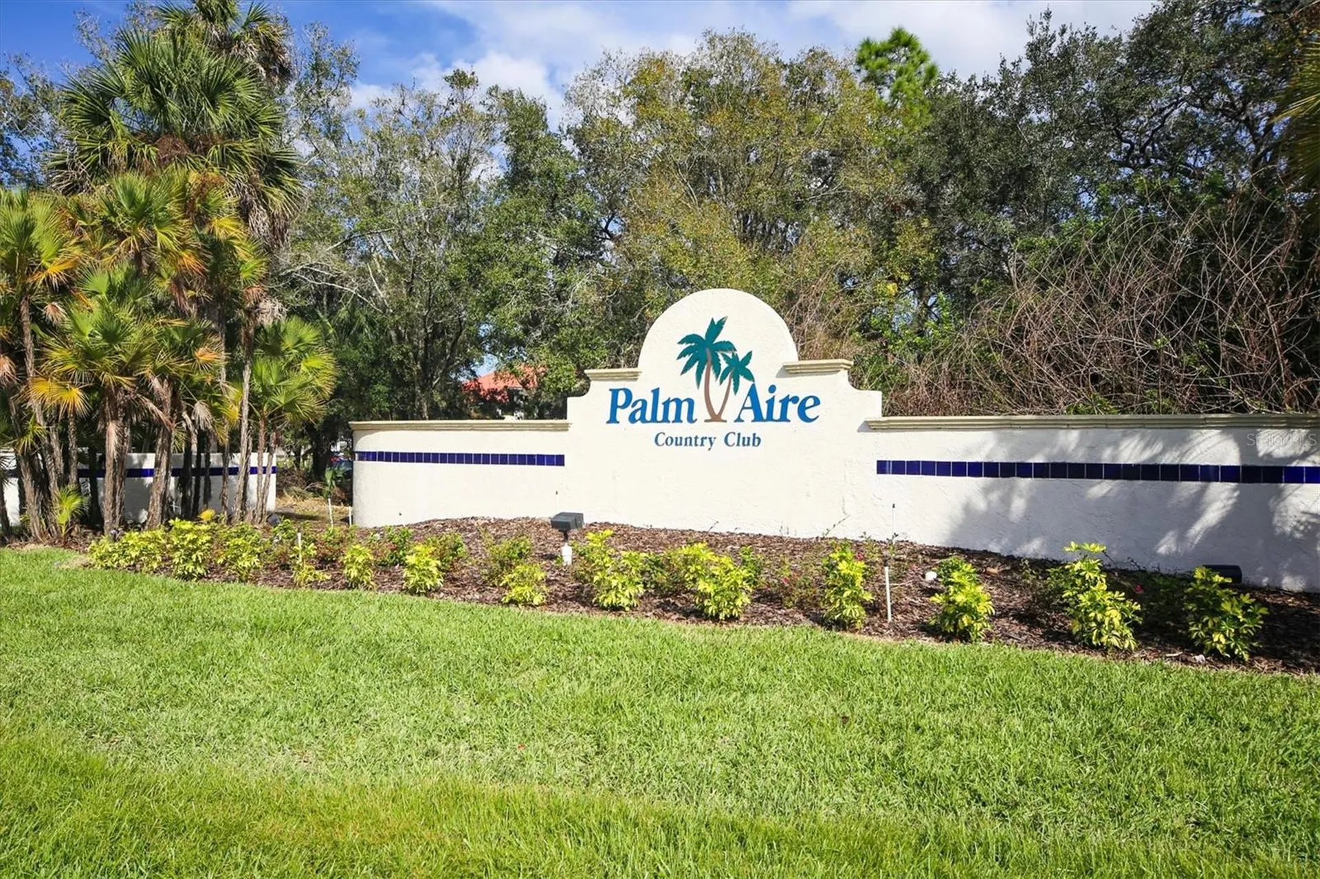 7271 W Country Club Drive N Sarasota FL 34243