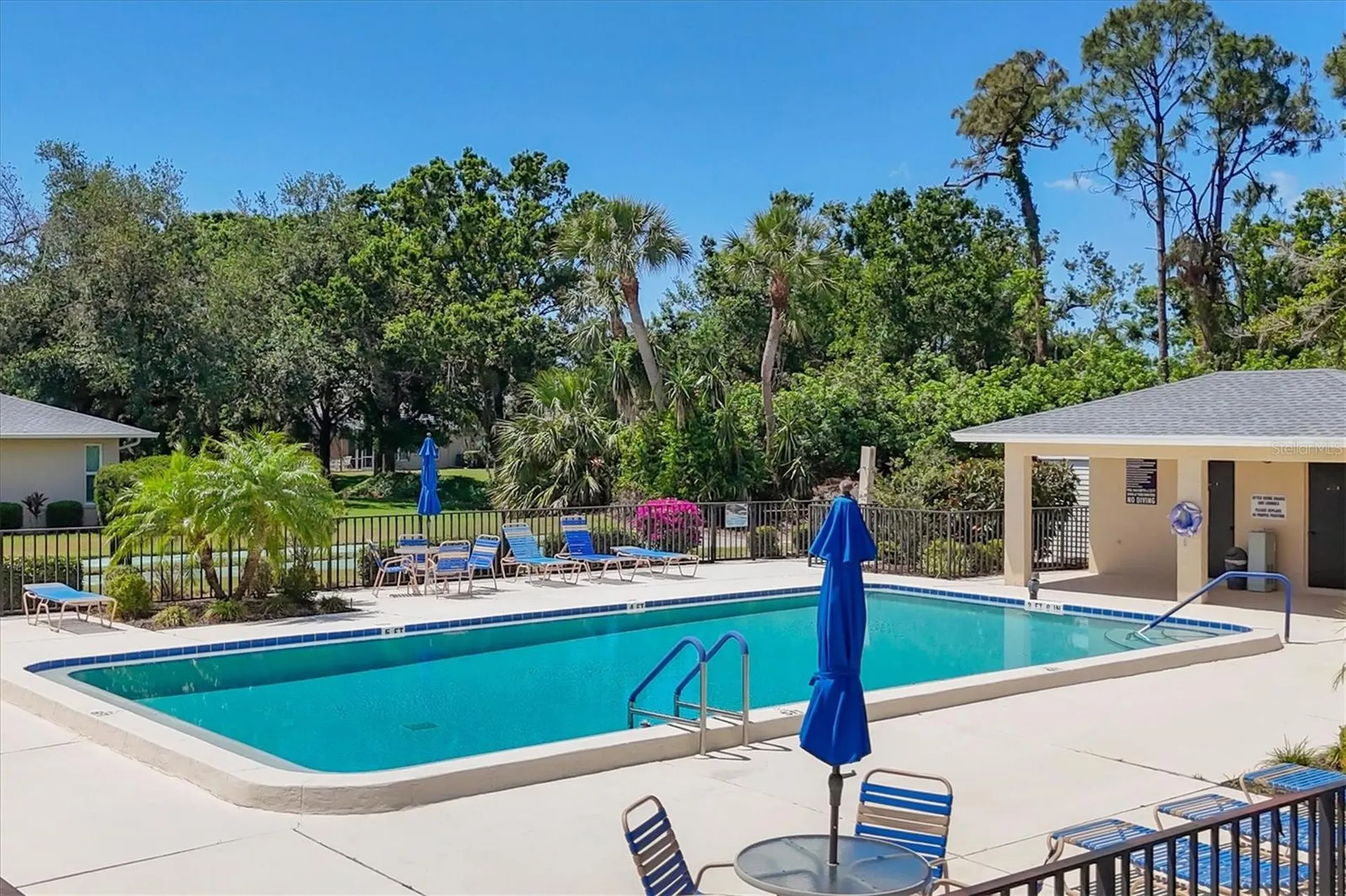7271 W Country Club Drive N Sarasota FL 34243