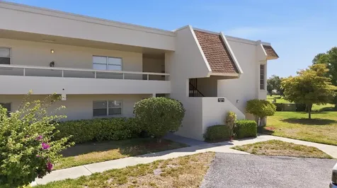 7271 W Country Club Drive N Sarasota FL 34243