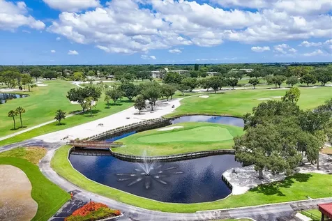7271 W Country Club Drive N Sarasota FL 34243