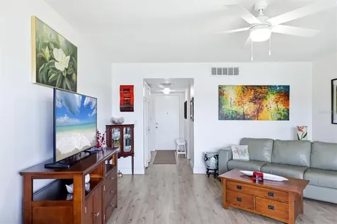 7271 W Country Club Drive N Sarasota FL 34243