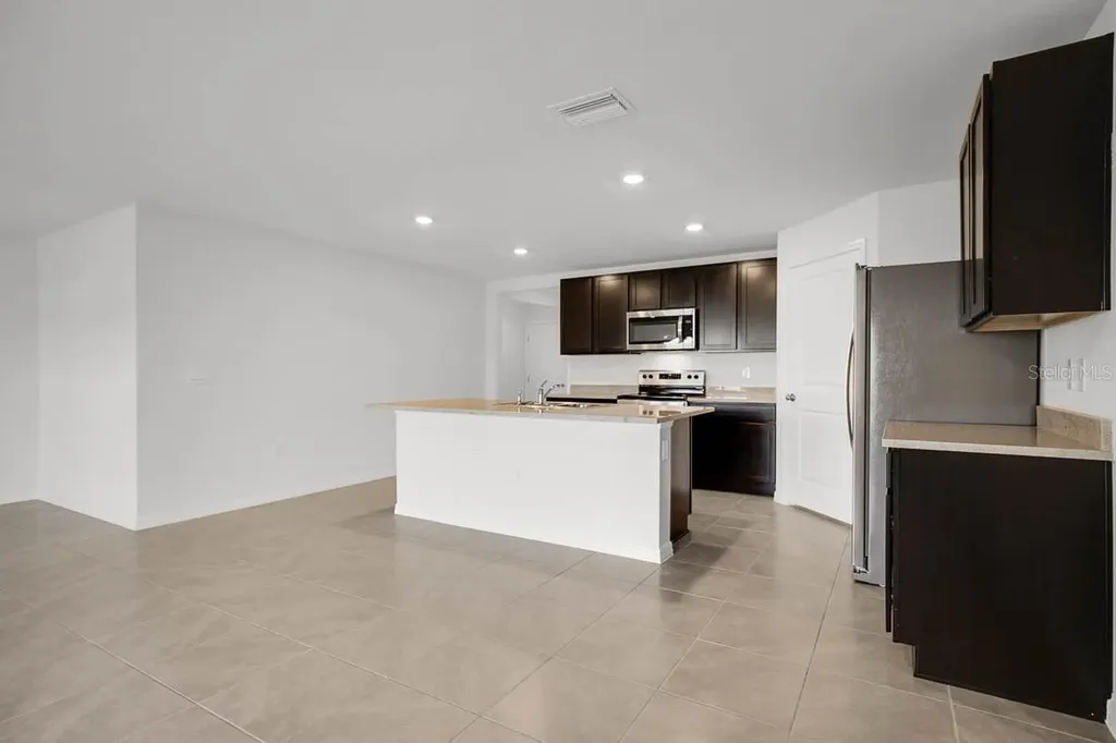 16530 Windmill Forge Pass Wimauma FL 33598