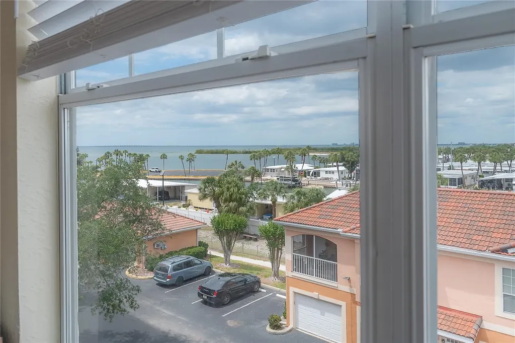 5000 Culbreath Key Way Tampa FL 33611