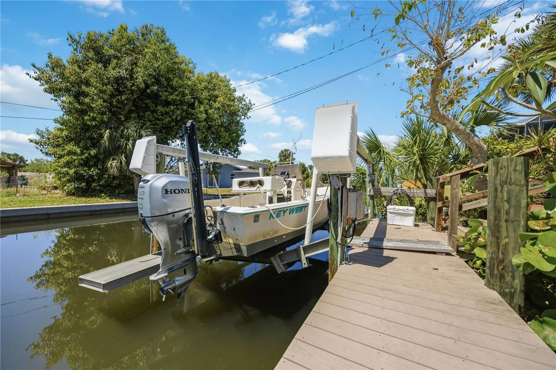 885 E 3rd Street Englewood FL 34223