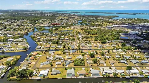 885 E 3rd Street Englewood FL 34223