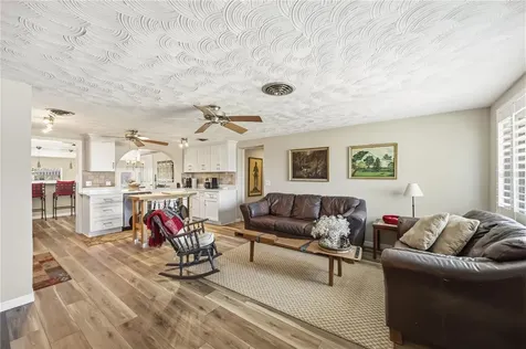 885 E 3rd Street Englewood FL 34223