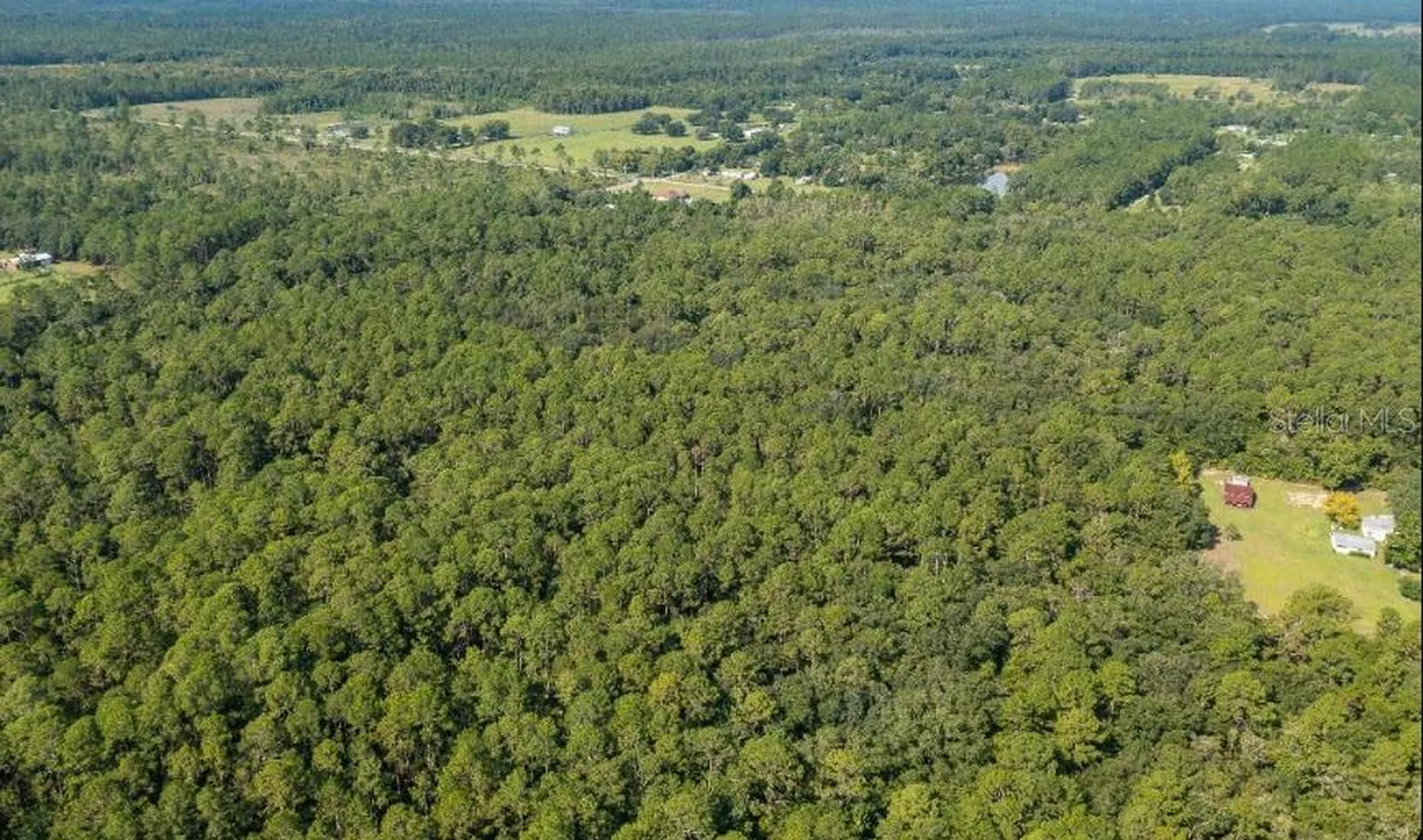 859 W River Road Palatka FL 32177