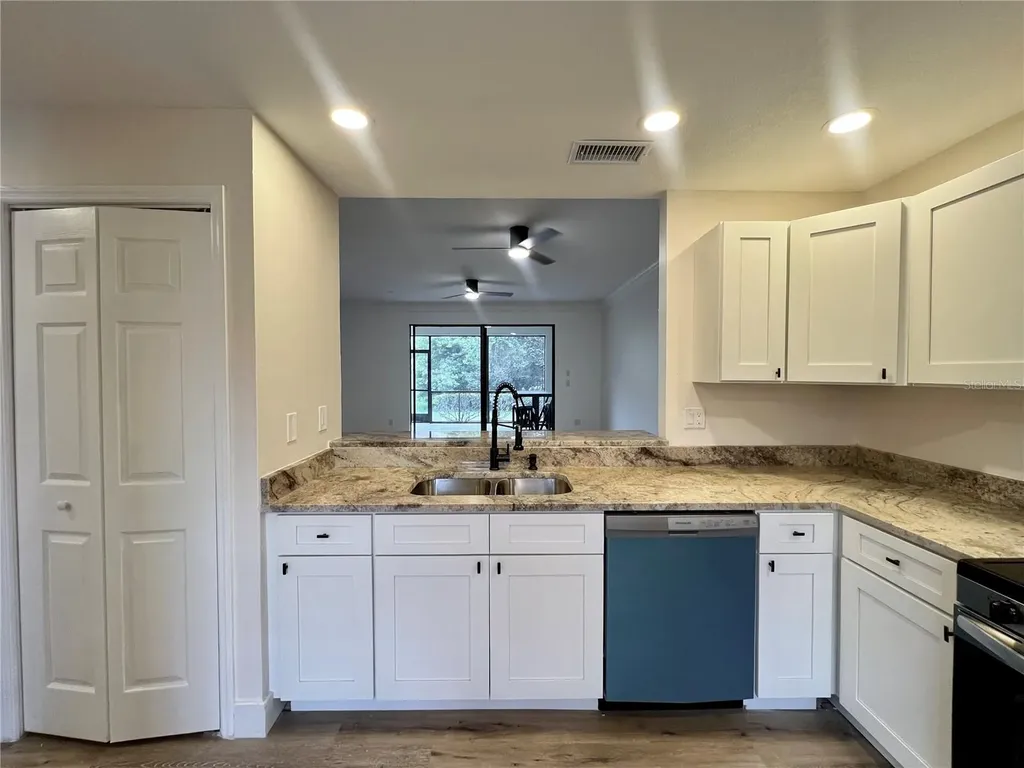 3014 Red Oak Court Palm Harbor FL 34684